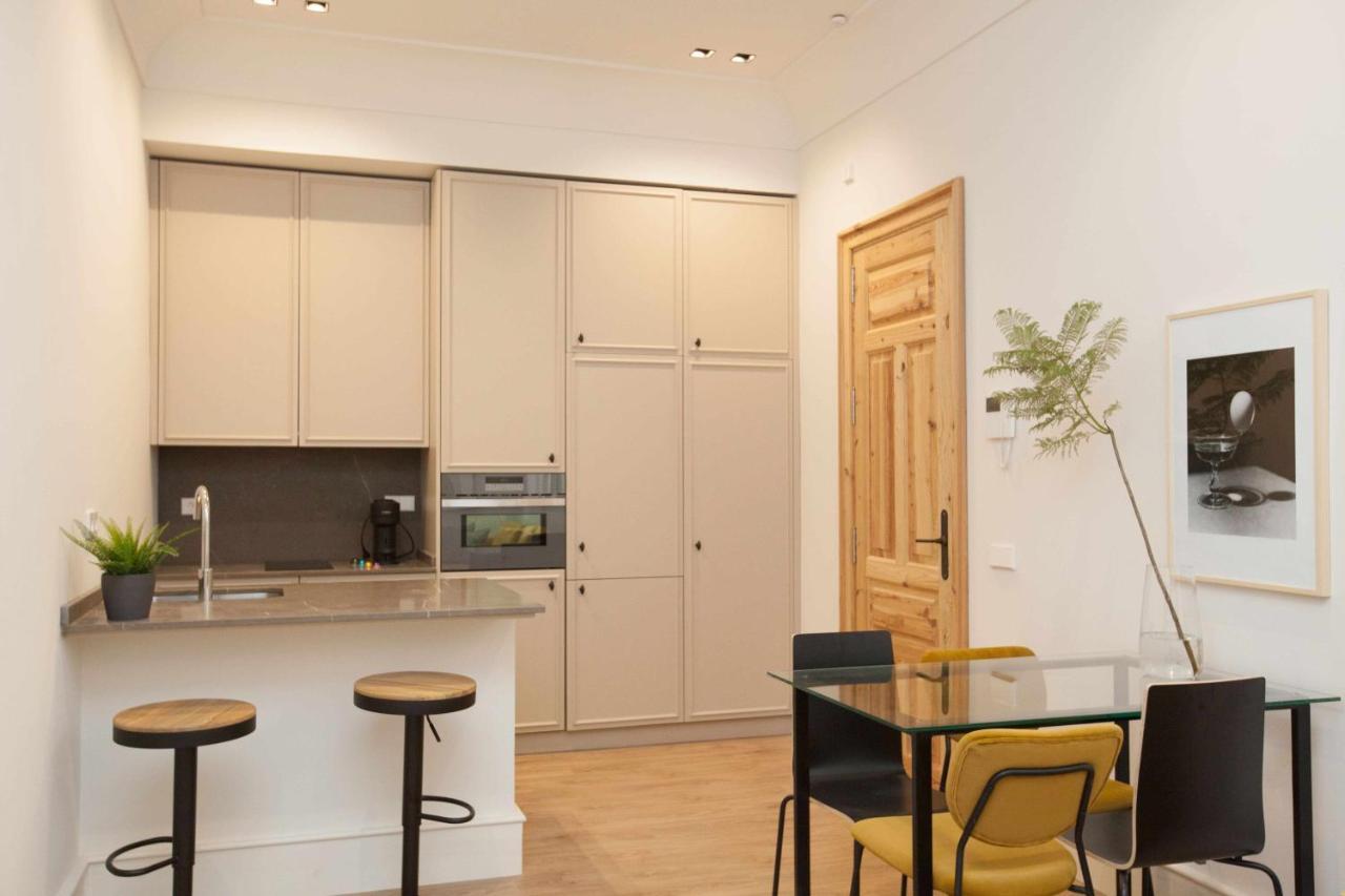 Isg Apartments Cedaceros 12 Seville Luaran gambar