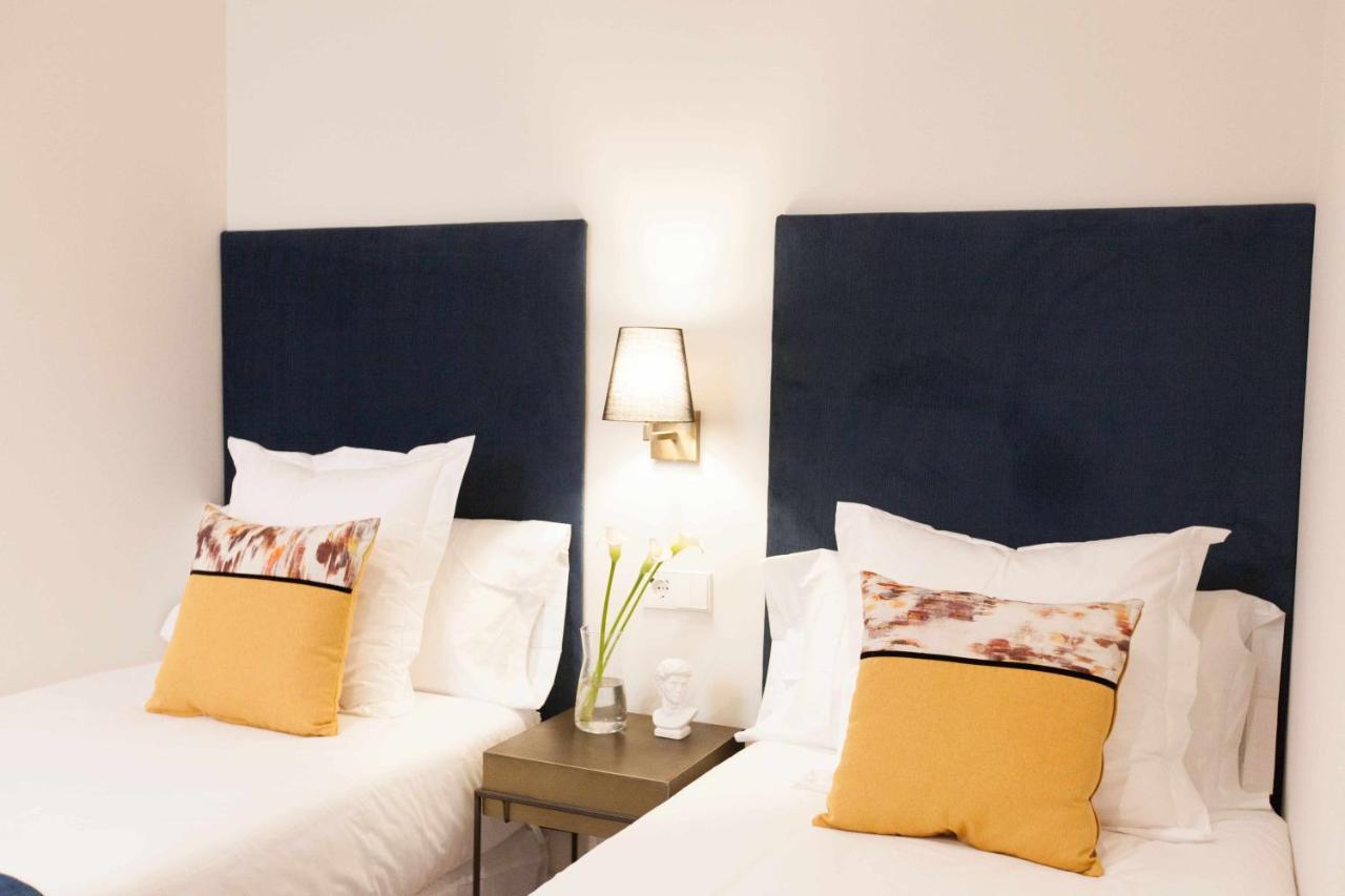 Isg Apartments Cedaceros 12 Seville Luaran gambar